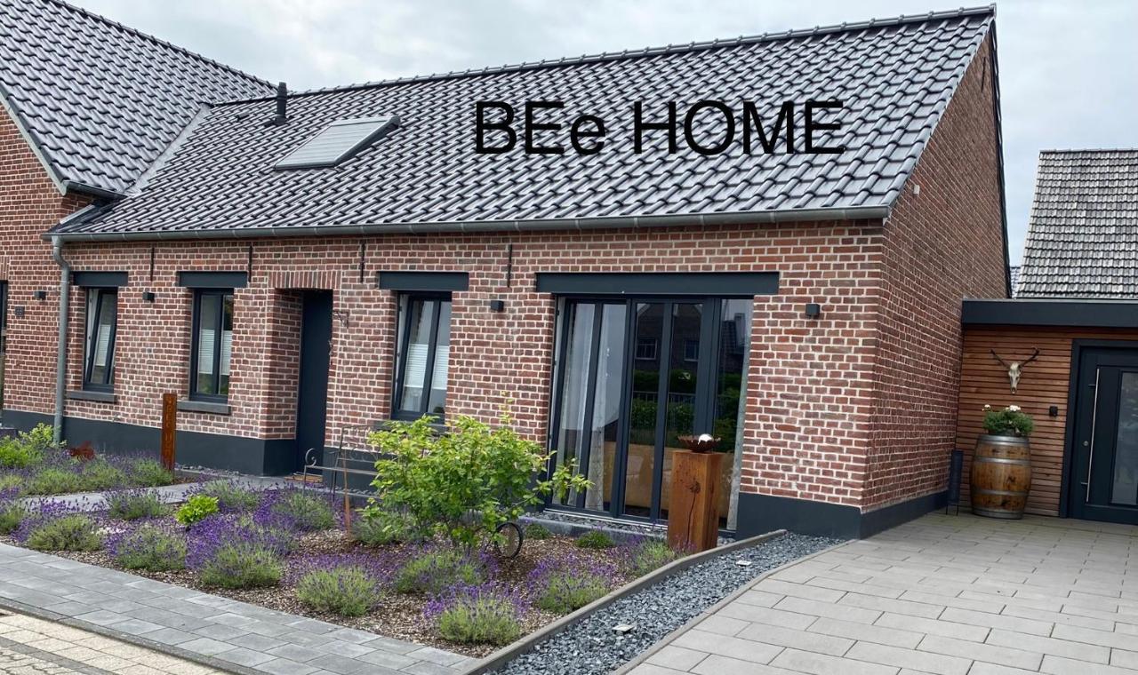 Bee Home - Urlaubs Und Business Loft Kevelaer Bagian luar foto